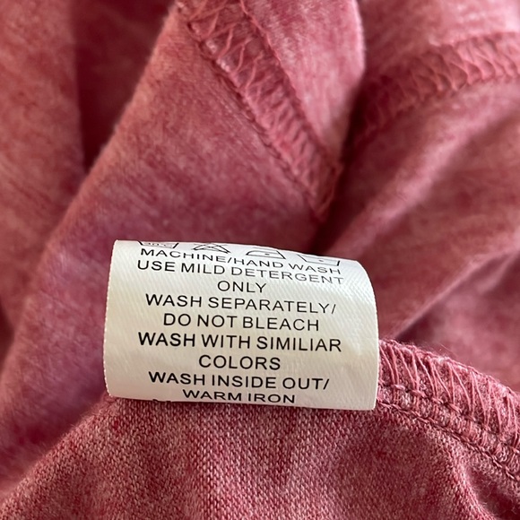 For Sale~EUC Woman’s Small Pink Colored Ruffled Short Sleeve V~Neck T~Shirt - Picture 7 of 7